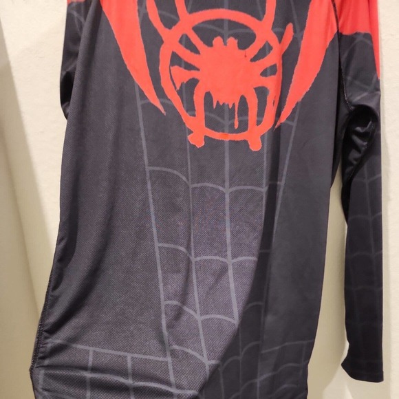 Miles Morales Spider-Man Men's Black and Red Long Sleeve Spider Graphic Tee - Picture 4 of 8